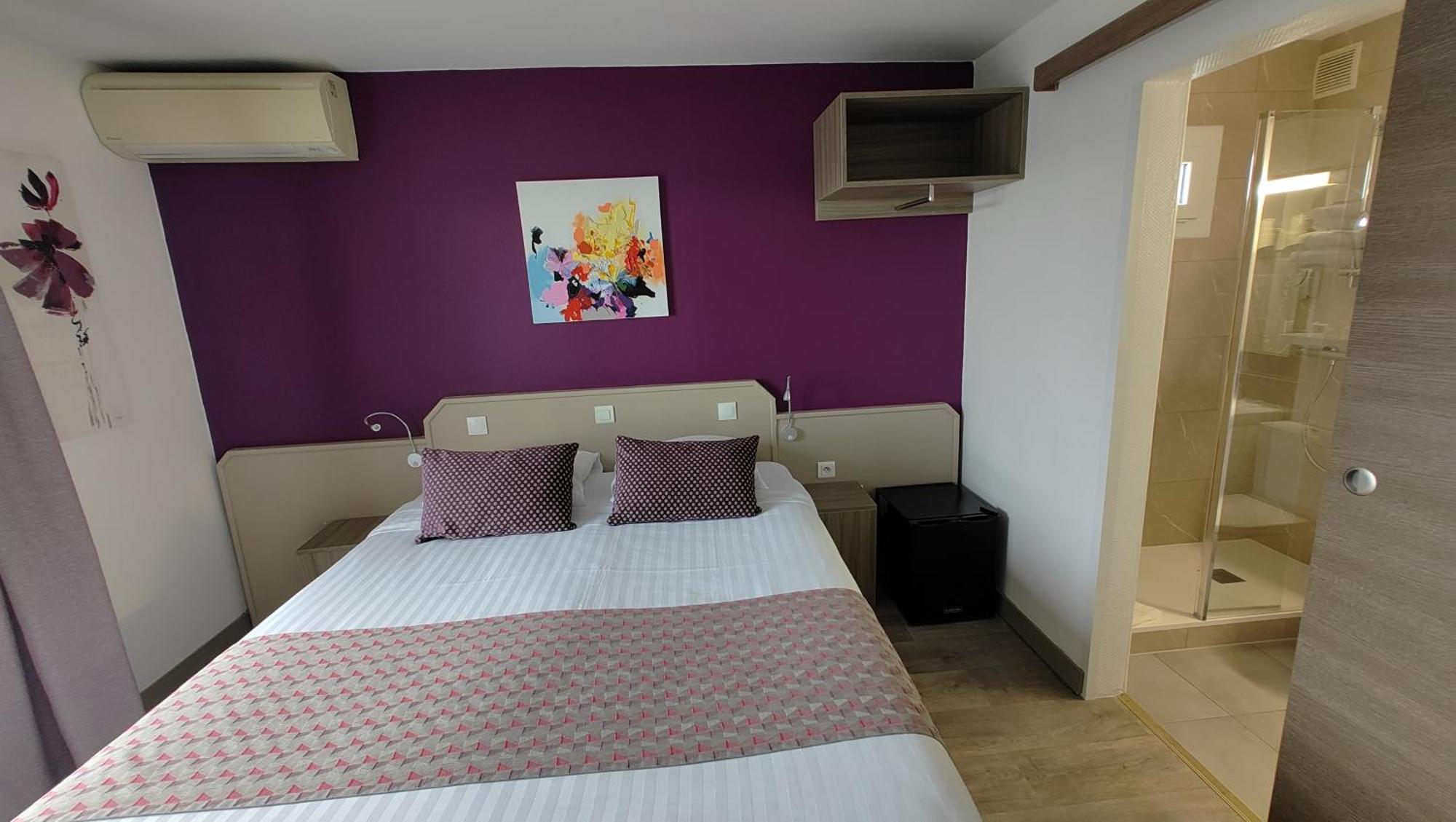 Logis Hotel Les Bleuets Royan Ngoại thất bức ảnh
