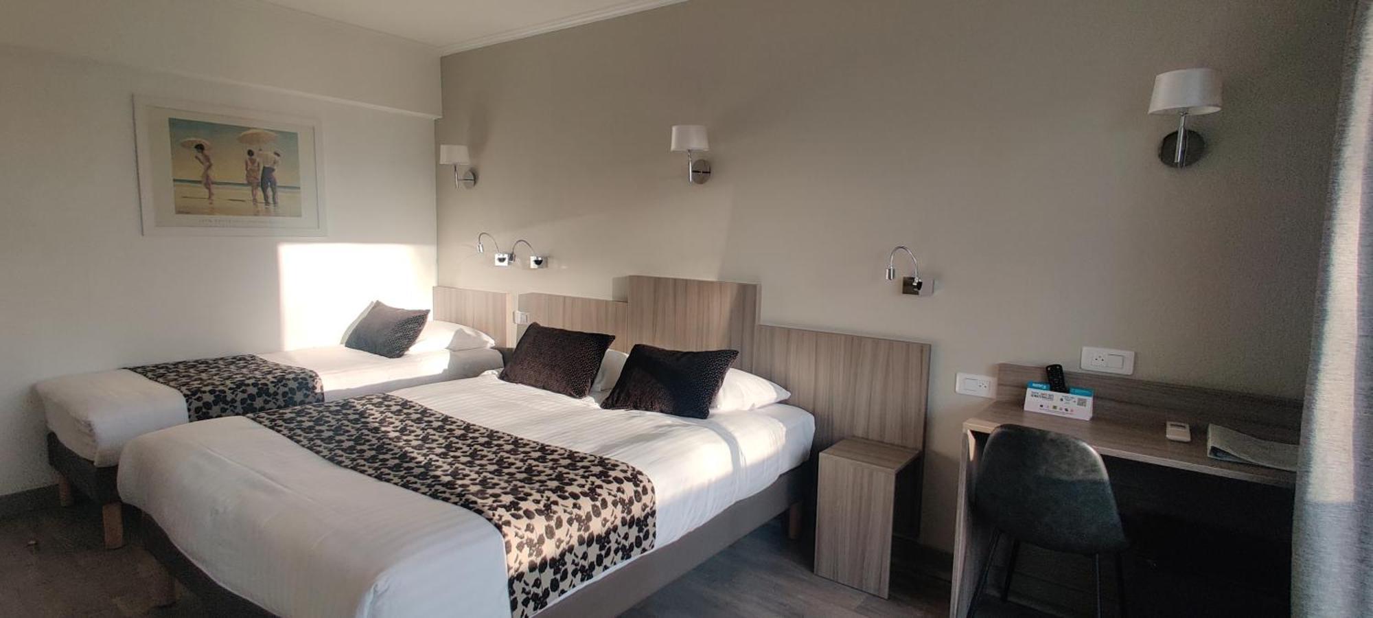 Logis Hotel Les Bleuets Royan Ngoại thất bức ảnh